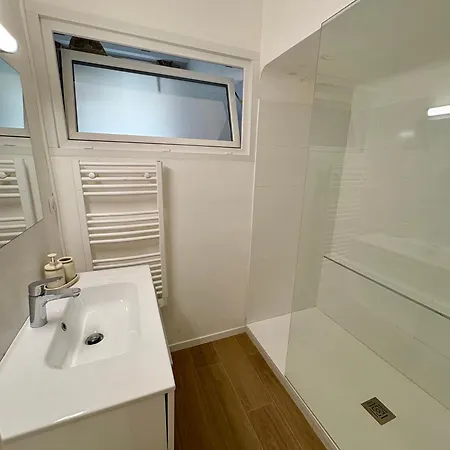 Apartment App Neuf 1 Pres Du Centre Et Plages